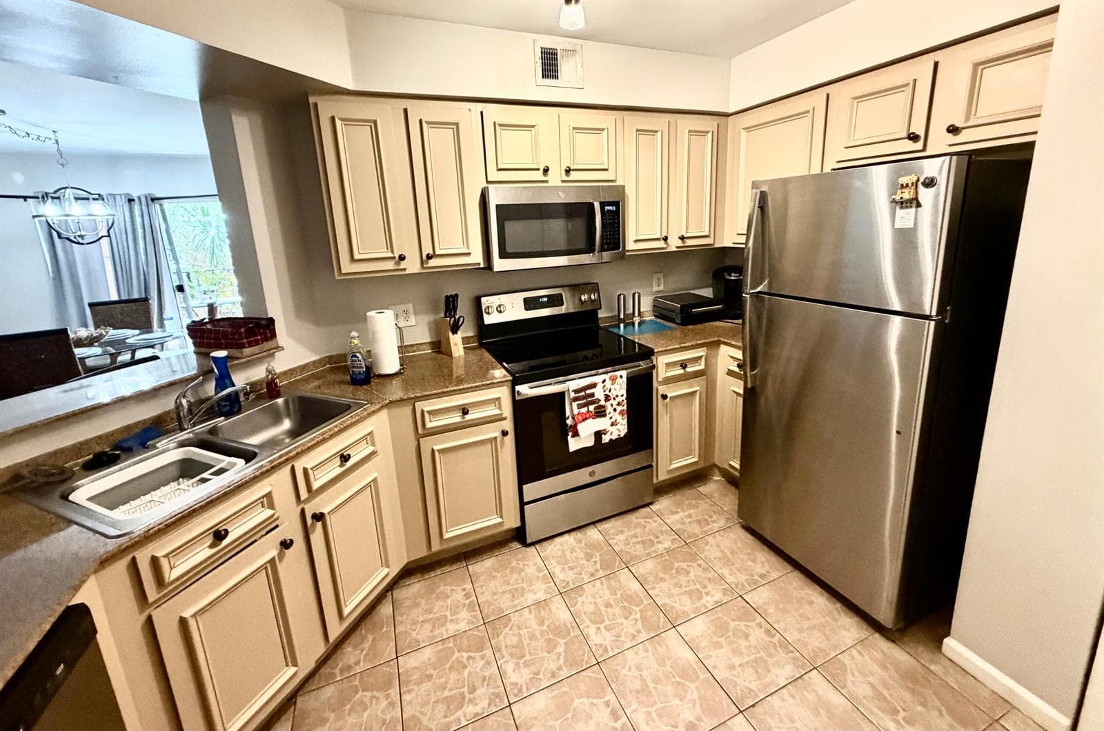 400 Scotia Drive # 305, Hypoluxo FL 33462