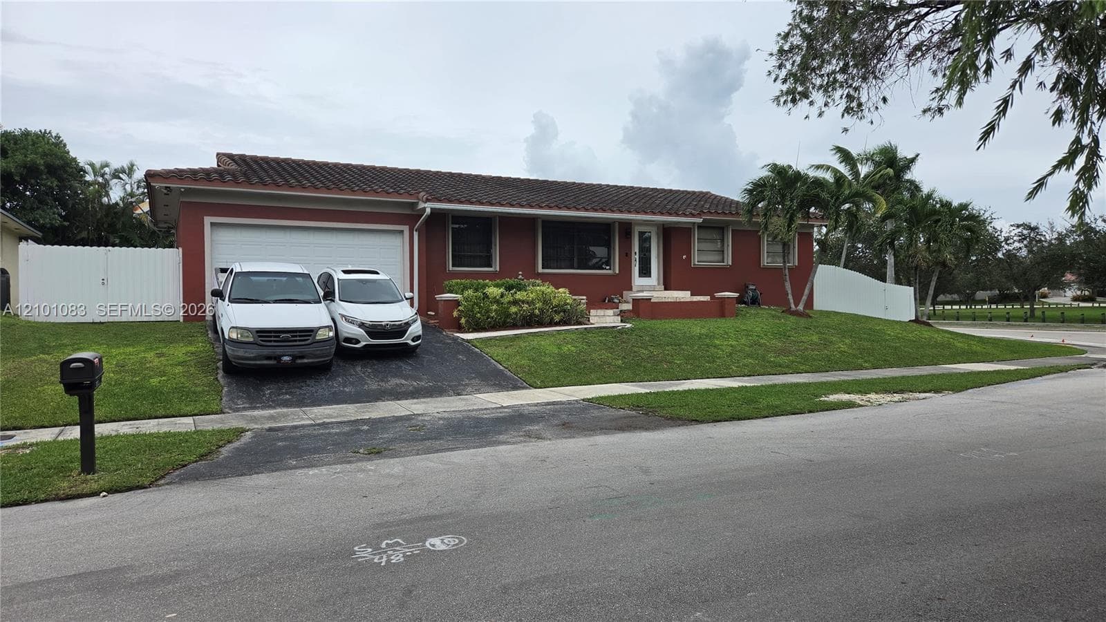 8065 SW 205th Ter, Cutler Bay FL 33189