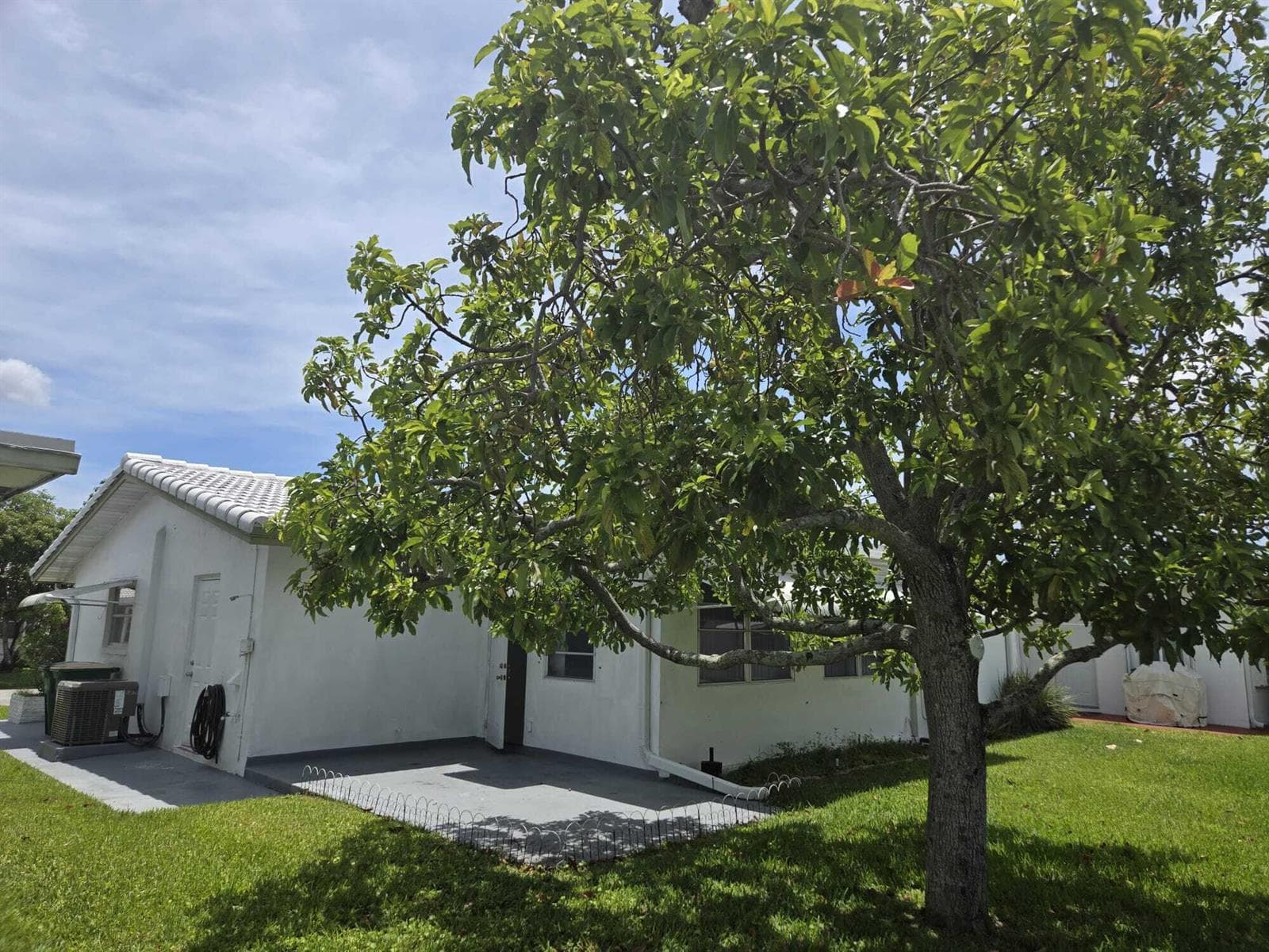 5805 NW 83RD Avenue, Tamarac FL 33321
