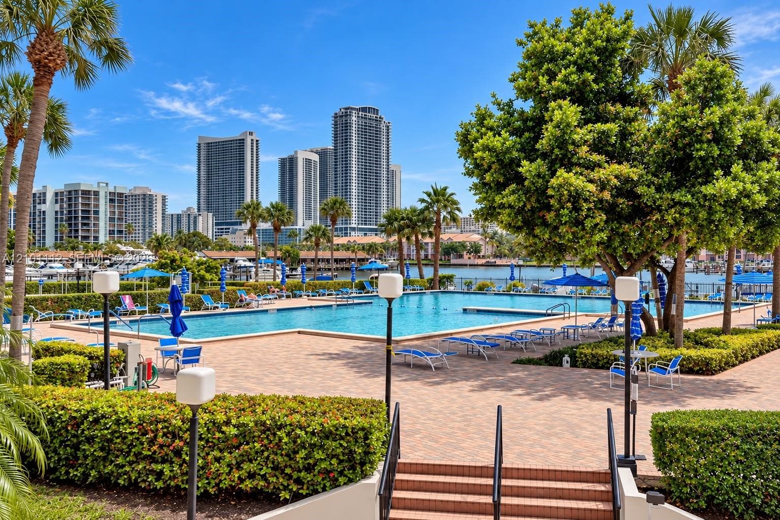 2500 Parkview Dr # 307, Hallandale Beach FL 33009