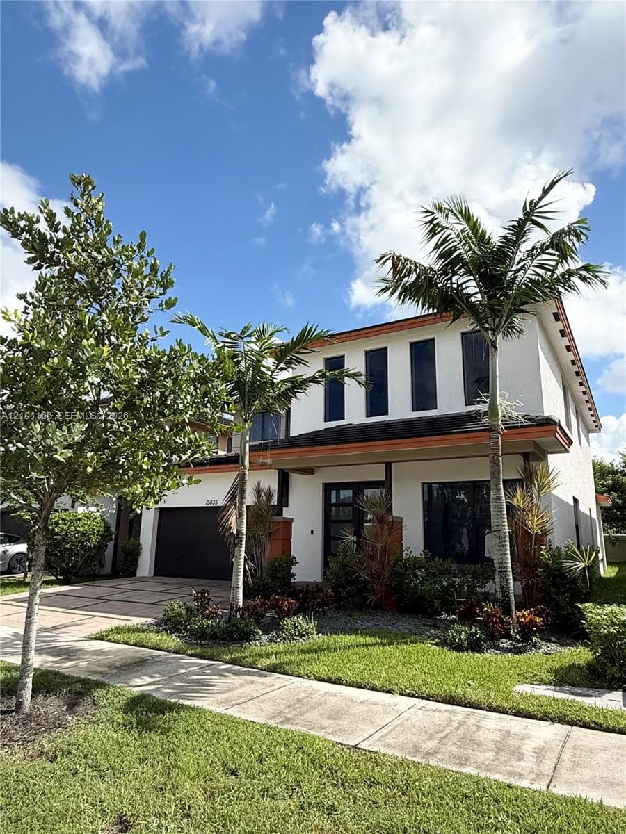 15835 NW 87th Ct, Miami Lakes FL 33018