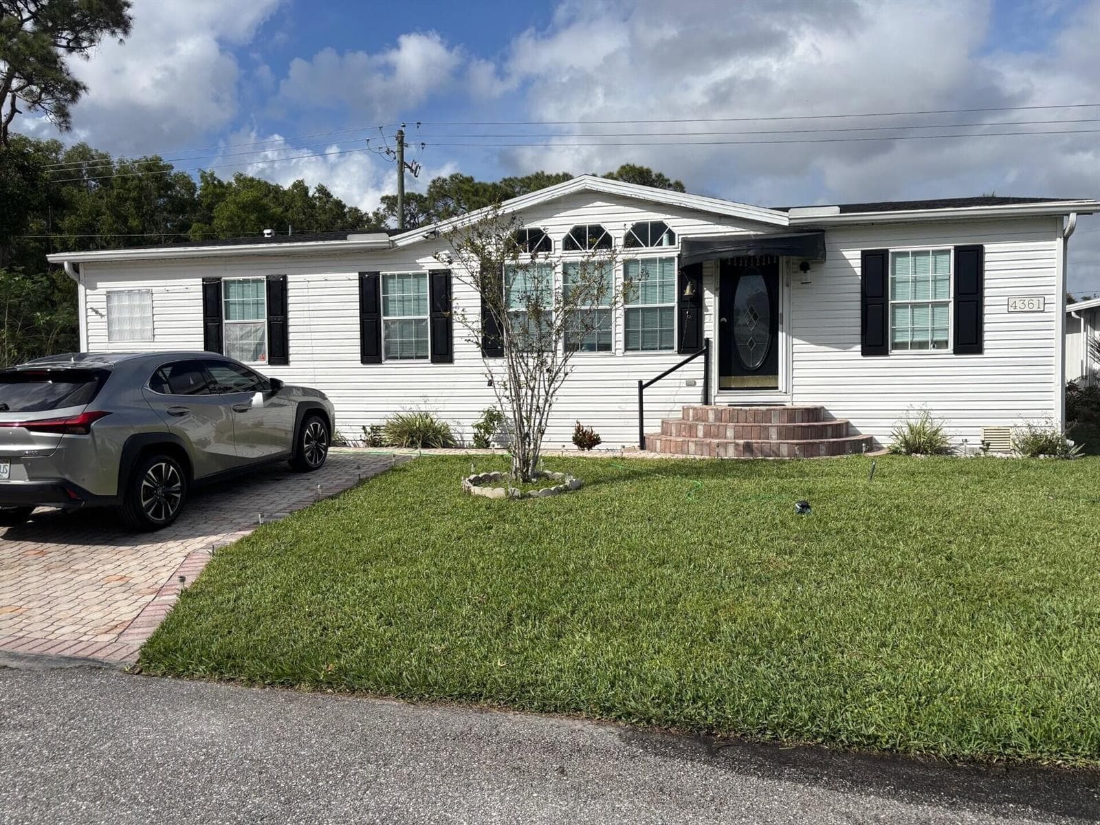 4361 1st Court, Lantana FL 33462