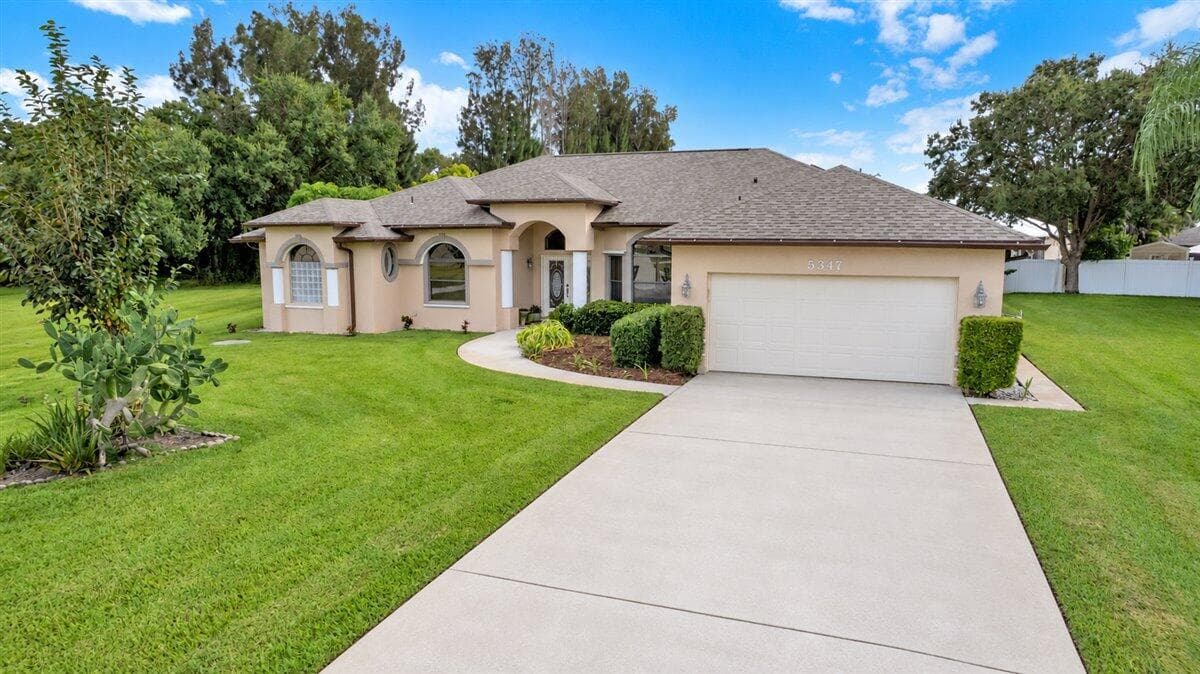 5347 NW Nassau Lane, Port St. Lucie FL 34983