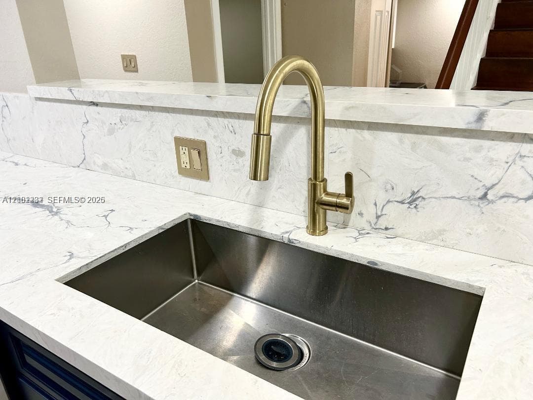 875 NW 80th Ter # 1, Plantation FL 33324