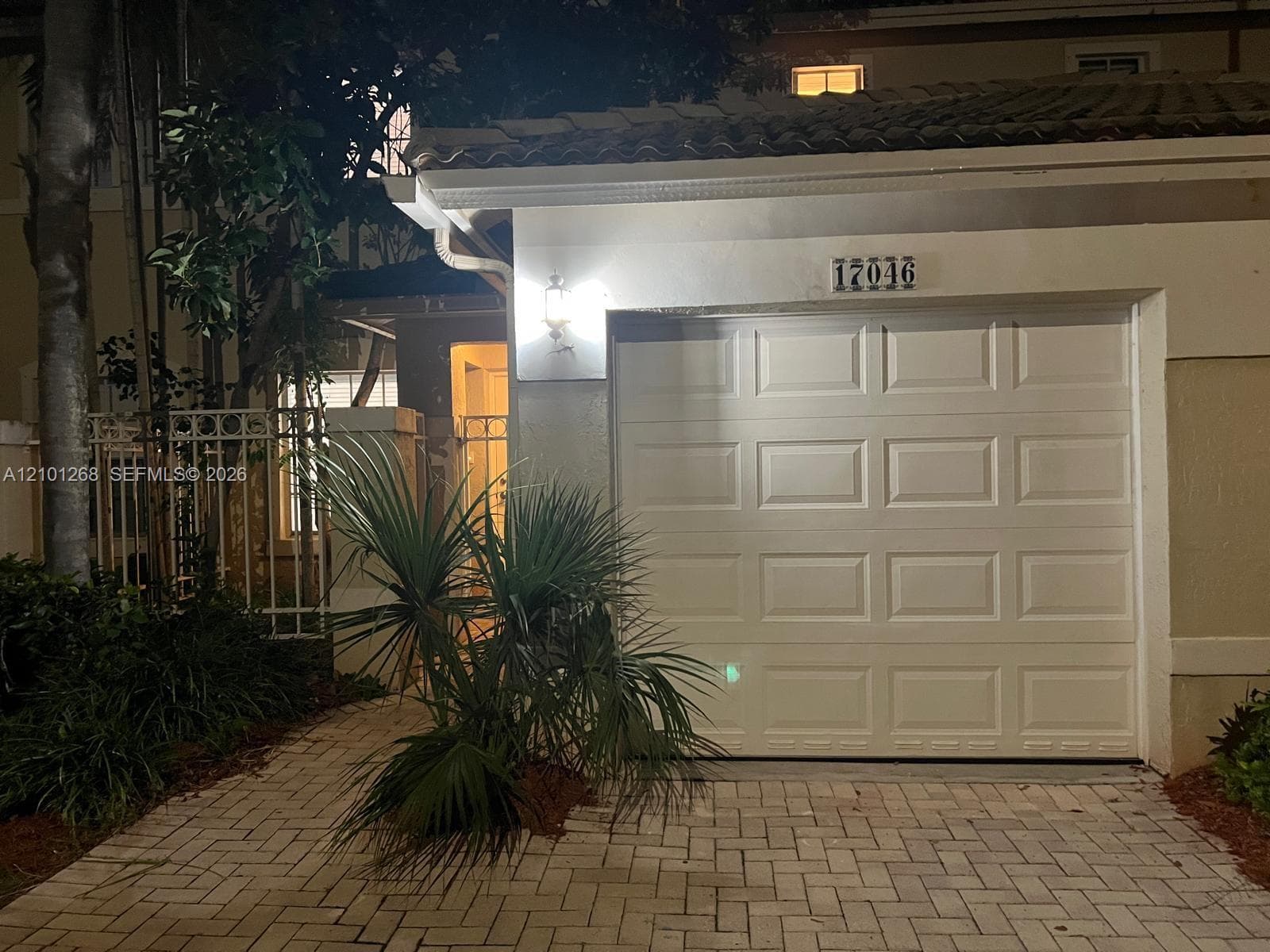 17046 NW 22nd St, Pembroke Pines FL 33028