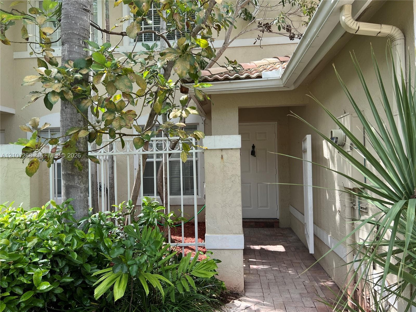 17046 NW 22nd St, Pembroke Pines FL 33028