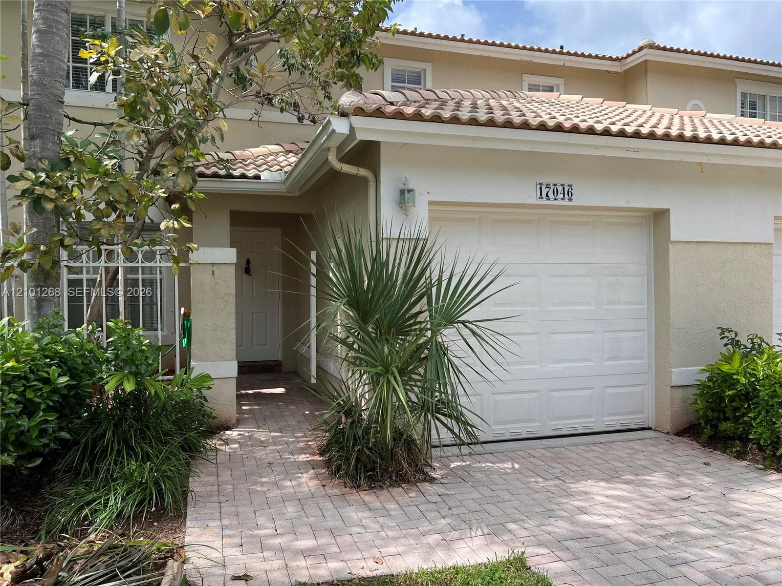 17046 NW 22nd St, Pembroke Pines FL 33028