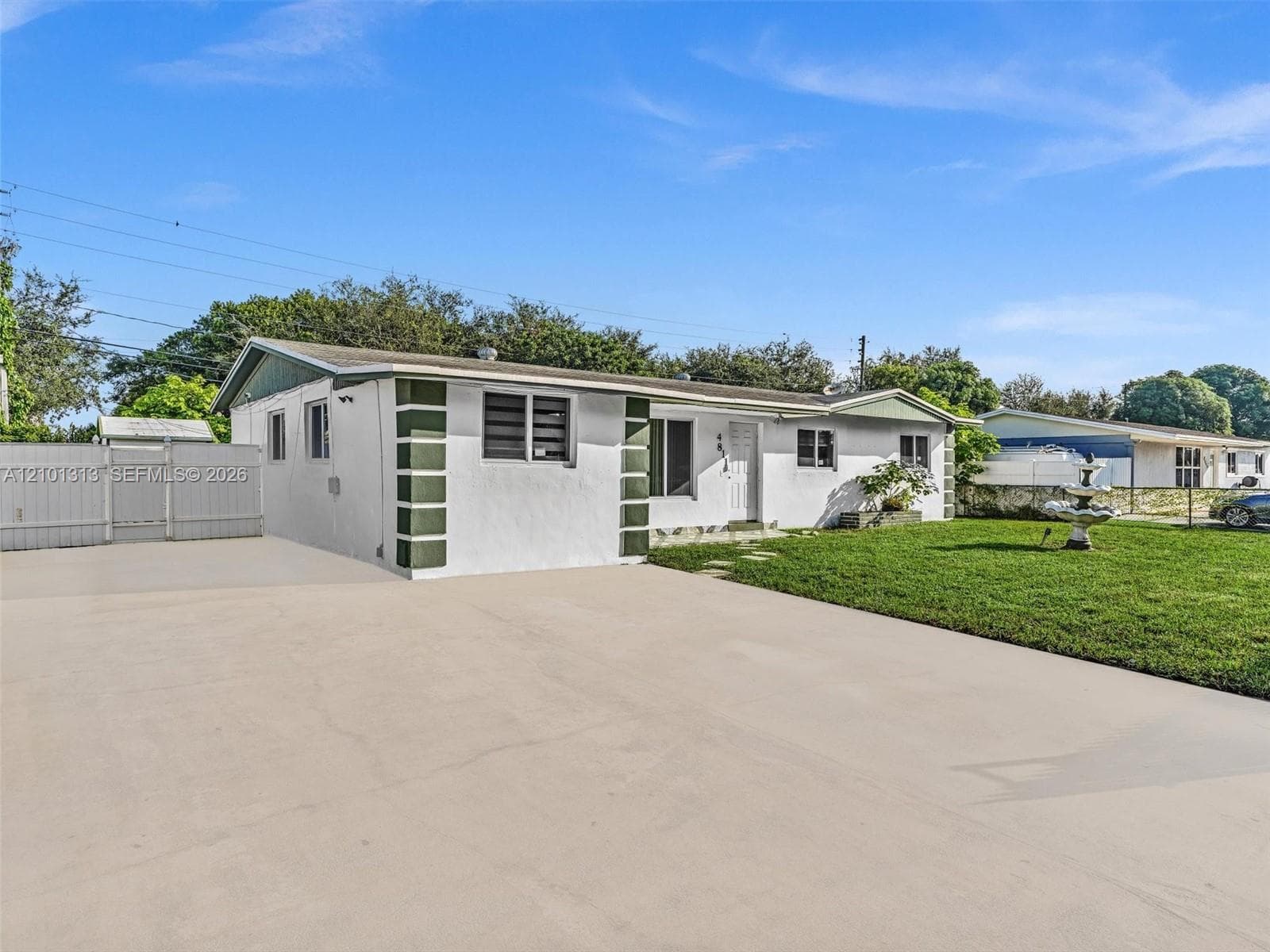 4811 NW 181st Ter, Miami Gardens FL 33055