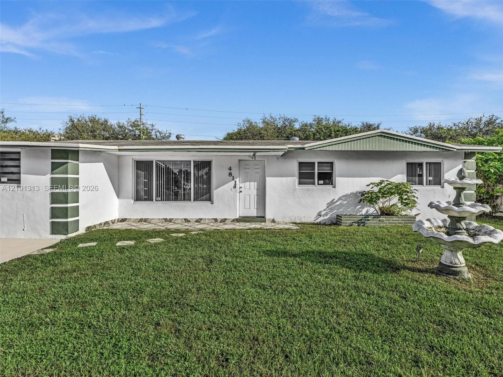 4811 NW 181st Ter, Miami Gardens FL 33055