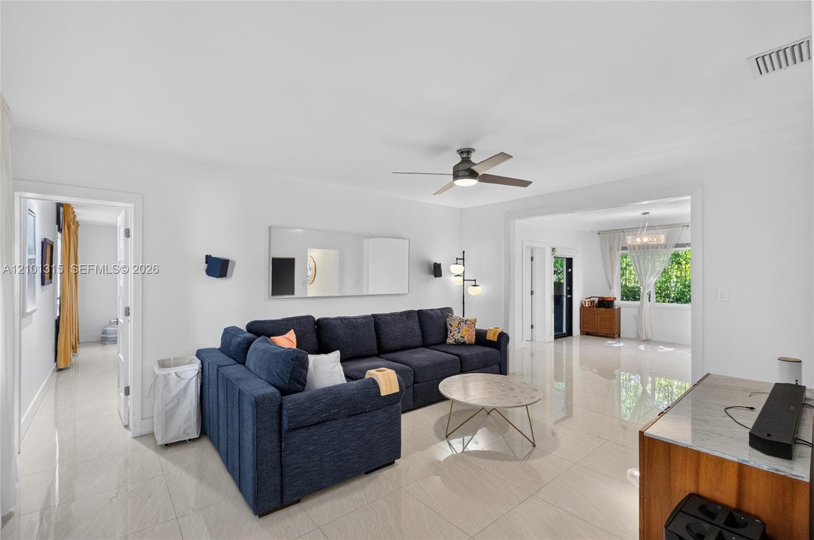 2543 SW 15th St, Miami FL 33145