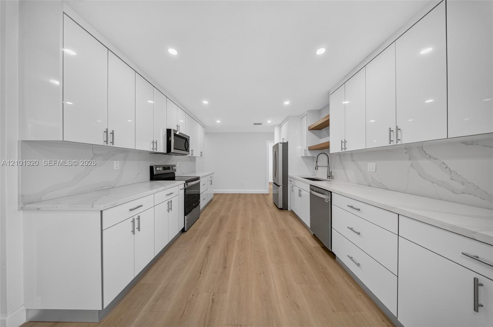 7020 Bamboo St, Miami Lakes FL 33014