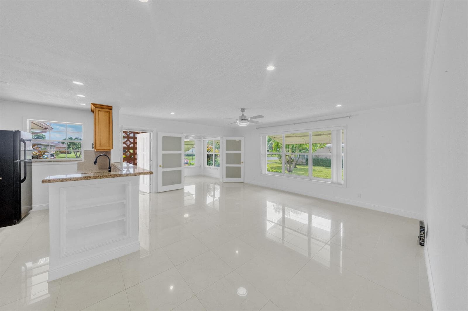 1360 SE High Point Way SE # A, Delray Beach FL 33445
