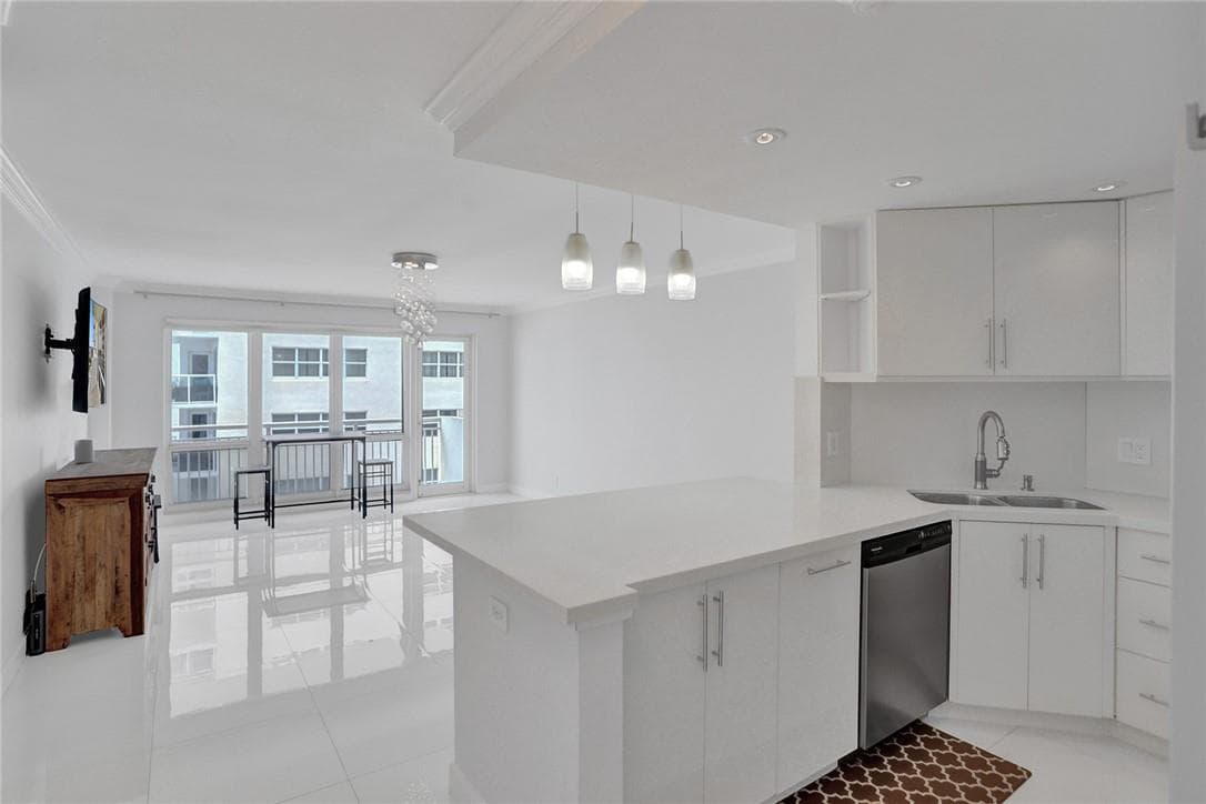 133 N POMPANO BEACH Boulevard # 1103, Pompano Beach FL 33062