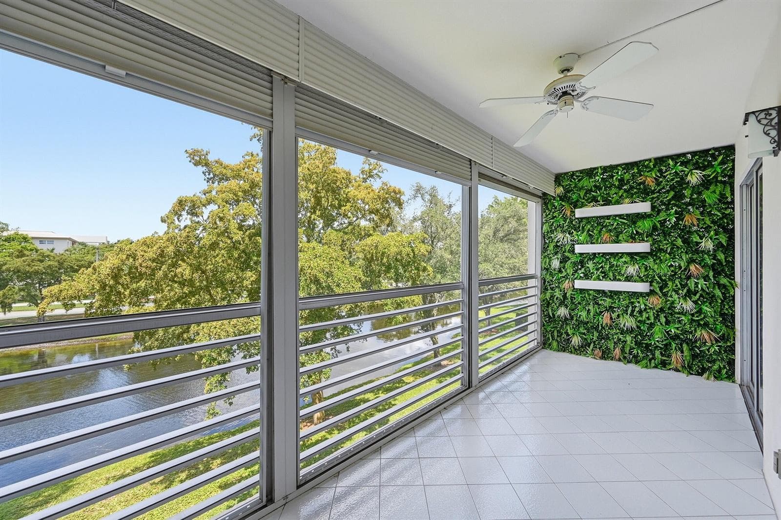 2006 GRANADA Drive # M3, Coconut Creek FL 33066