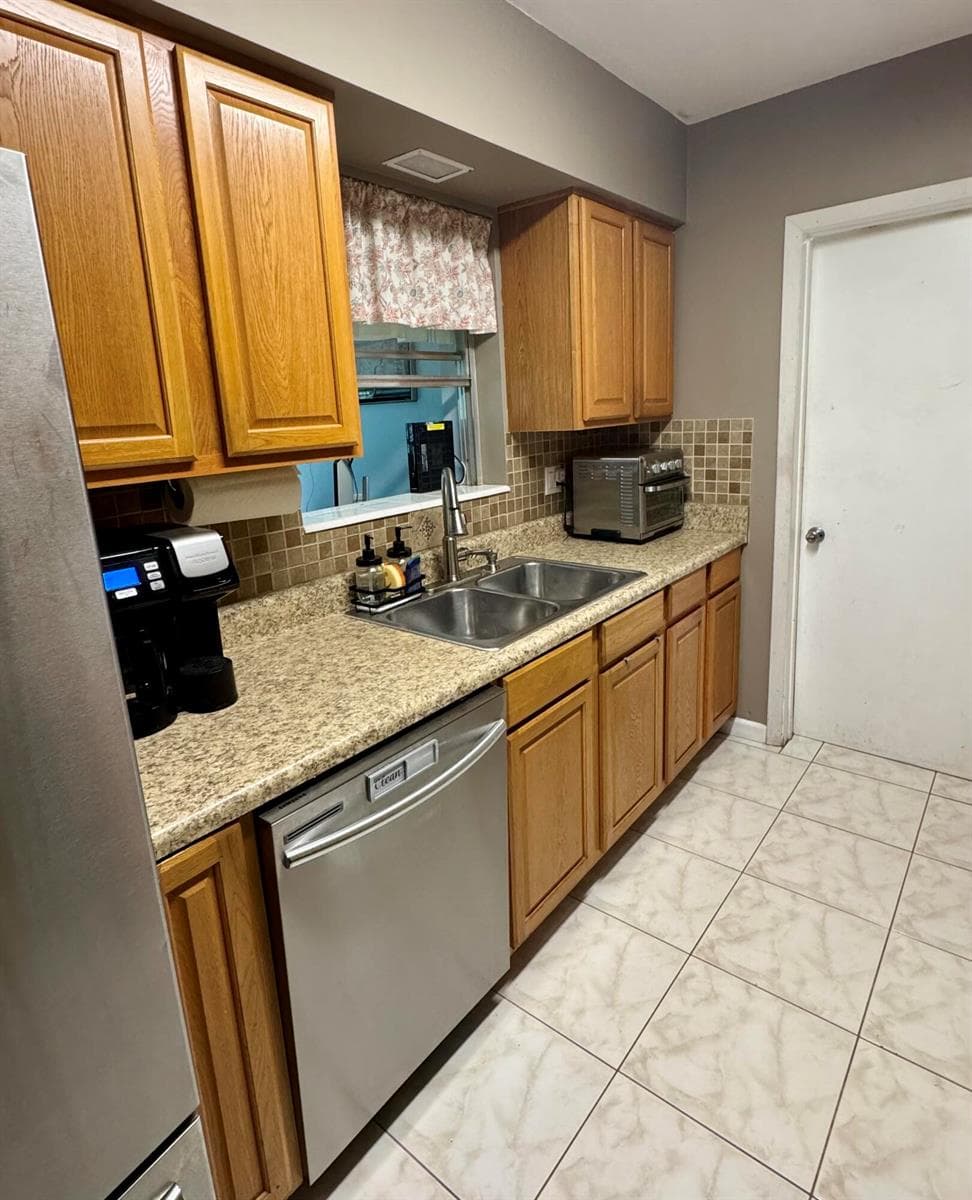 4300 GRANT Street, Hollywood FL 33021