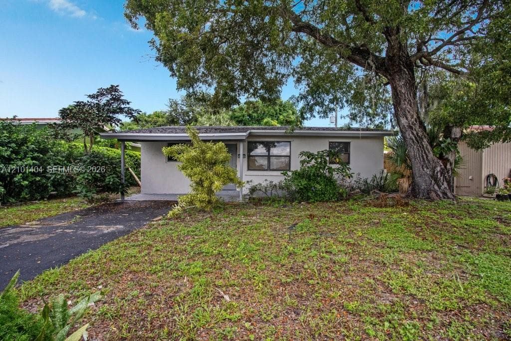 3840 NE 12th Ave, Pompano Beach FL 33064