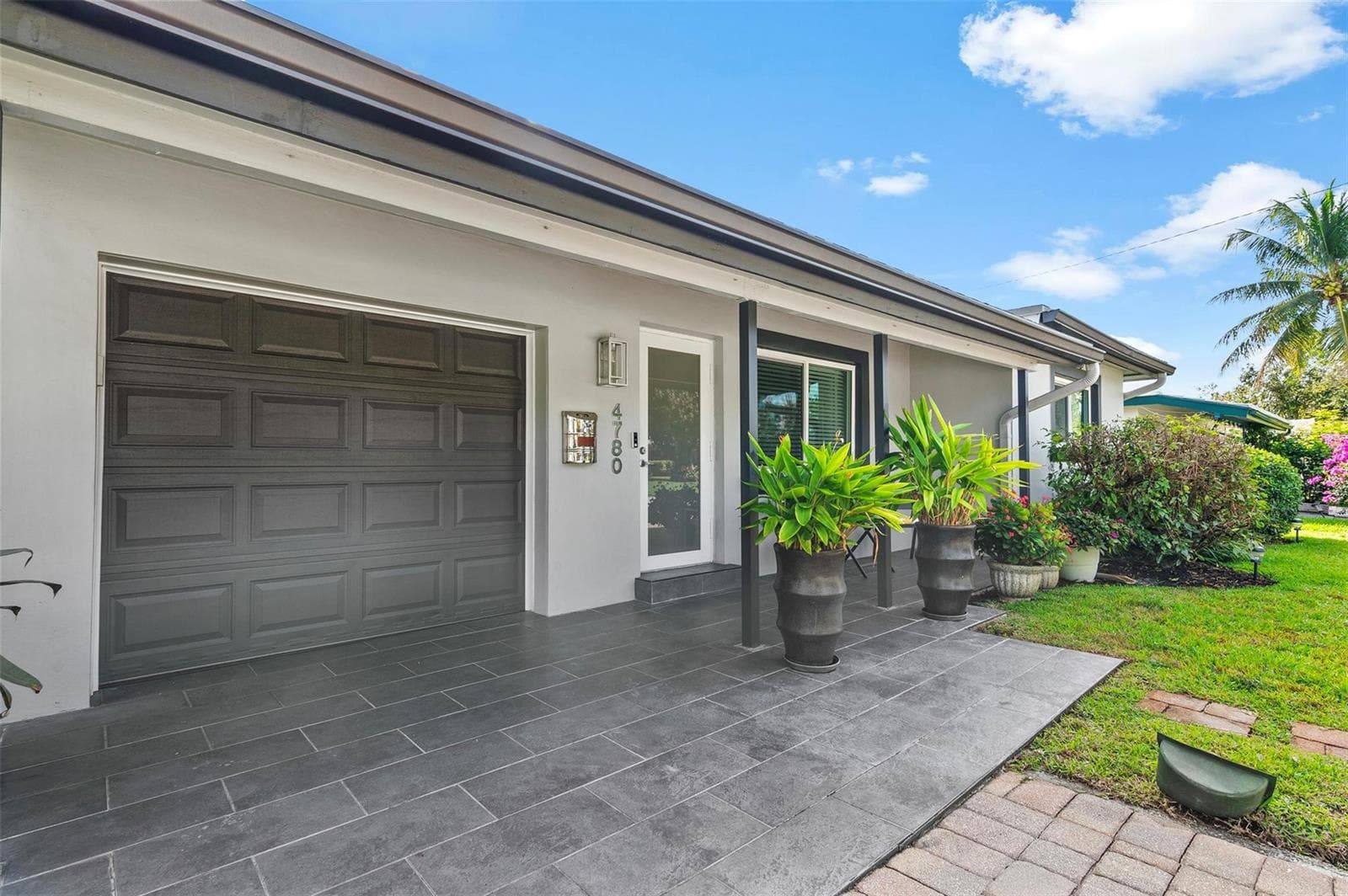 4780 NE 7TH Avenue, Oakland Park FL 33334