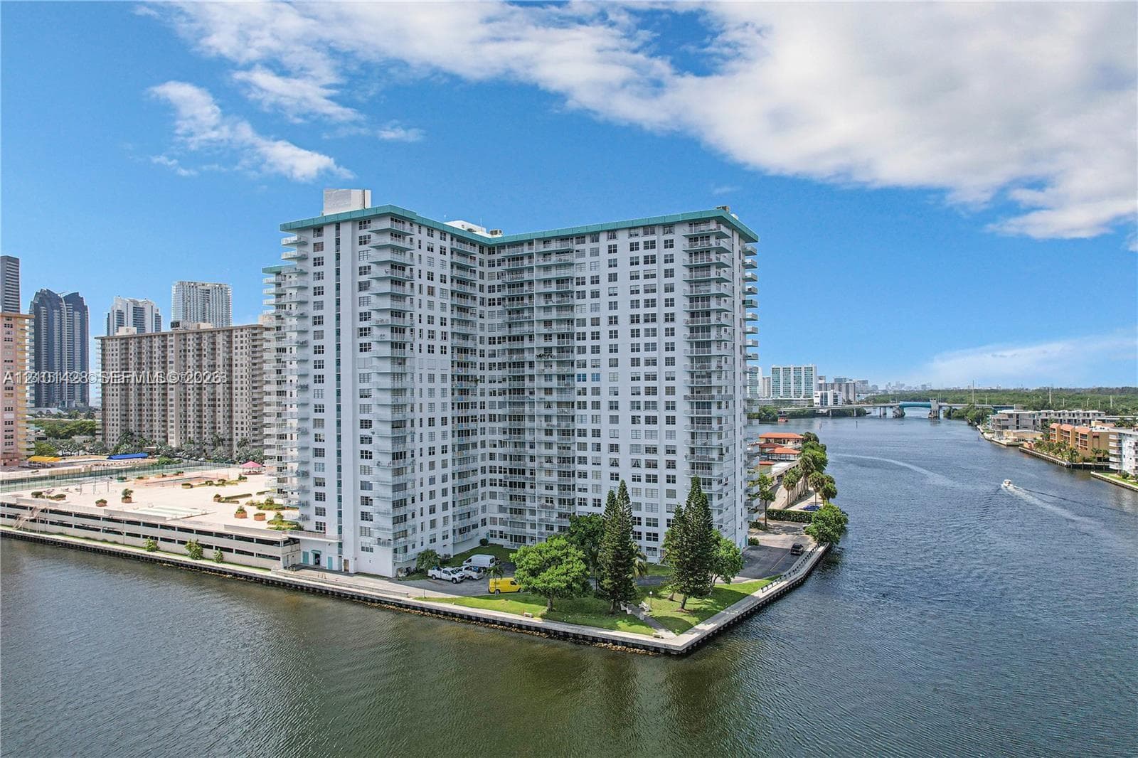 301 174th St # 1105, Sunny Isles Beach FL 33160