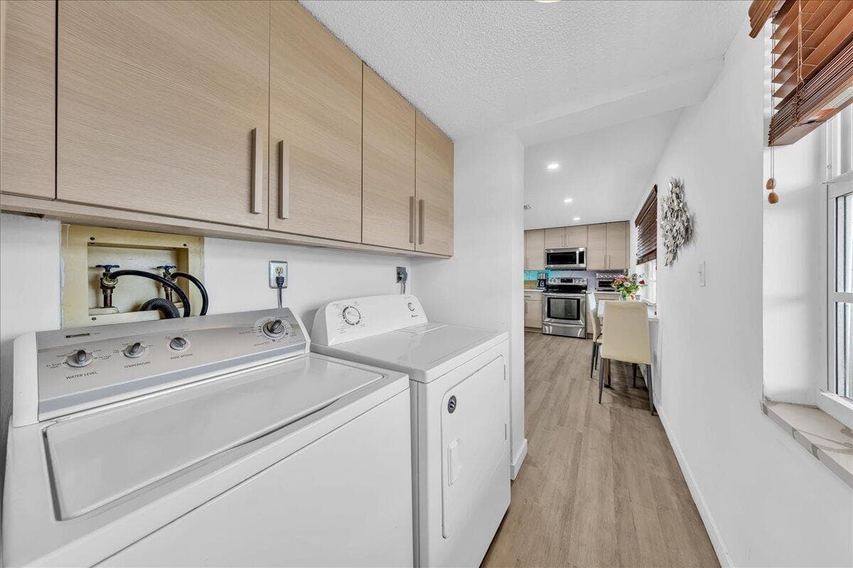 3520 Oaks Way # 904, Pompano Beach FL 33069