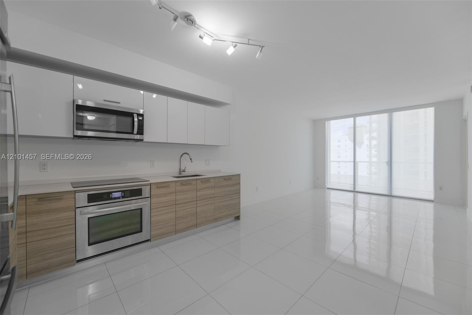 1300 Brickell Bay Dr # 1203, Miami FL 33131