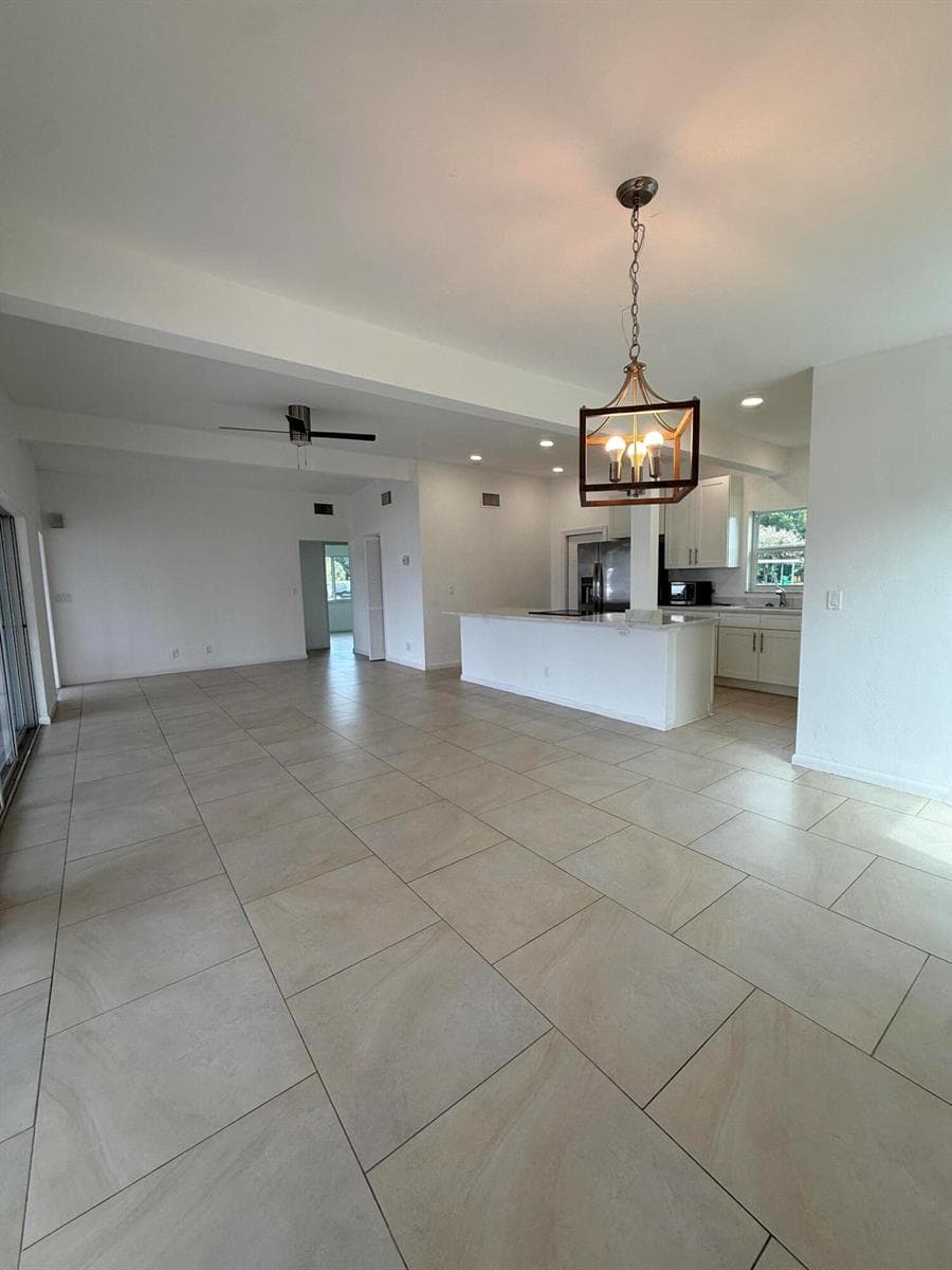 168 SE PRIMA VISTA Boulevard, Port St. Lucie FL 34983
