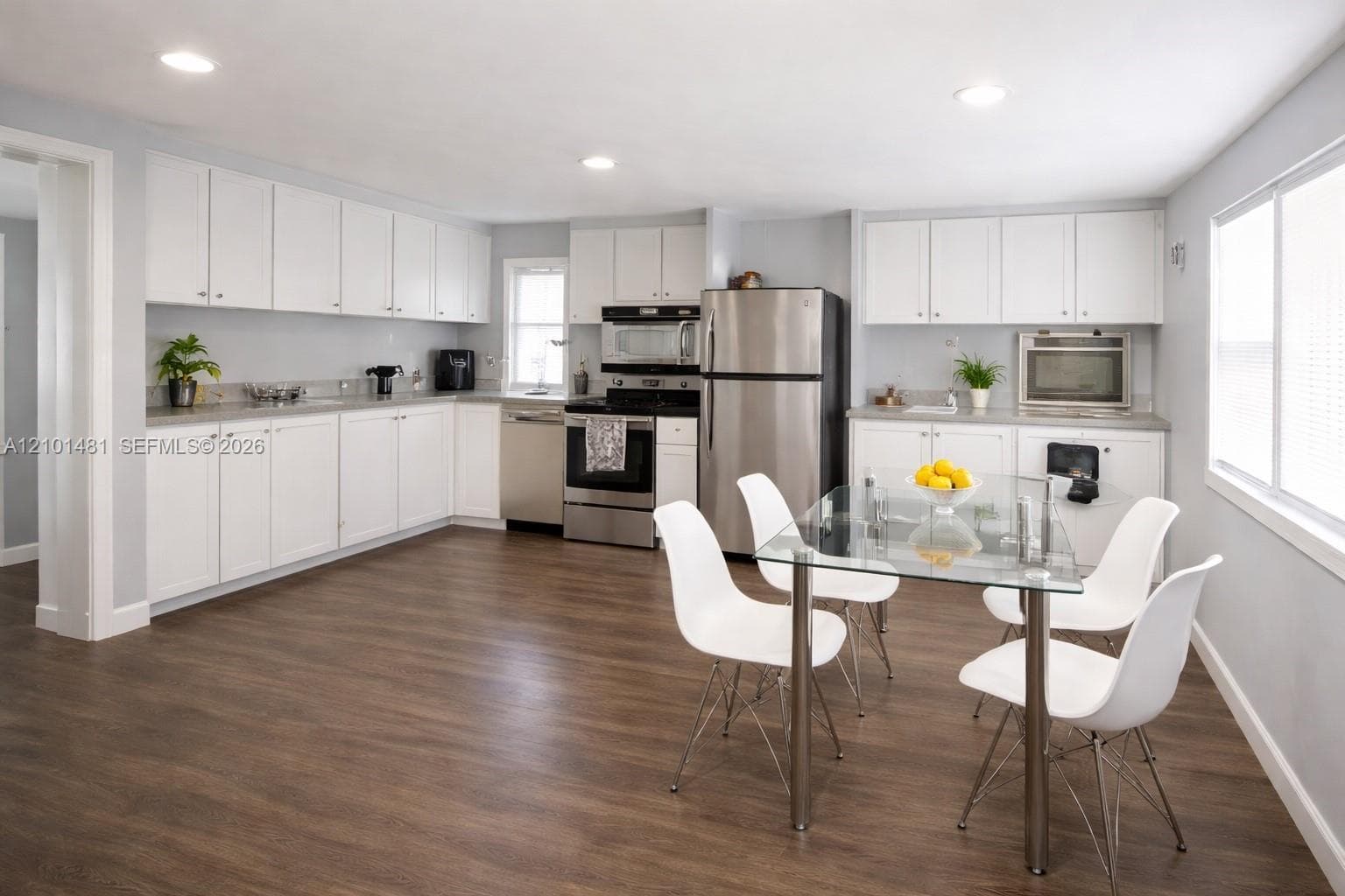 3120 W Hallandale Beach Blvd #613, Hallandale Beach FL 33009