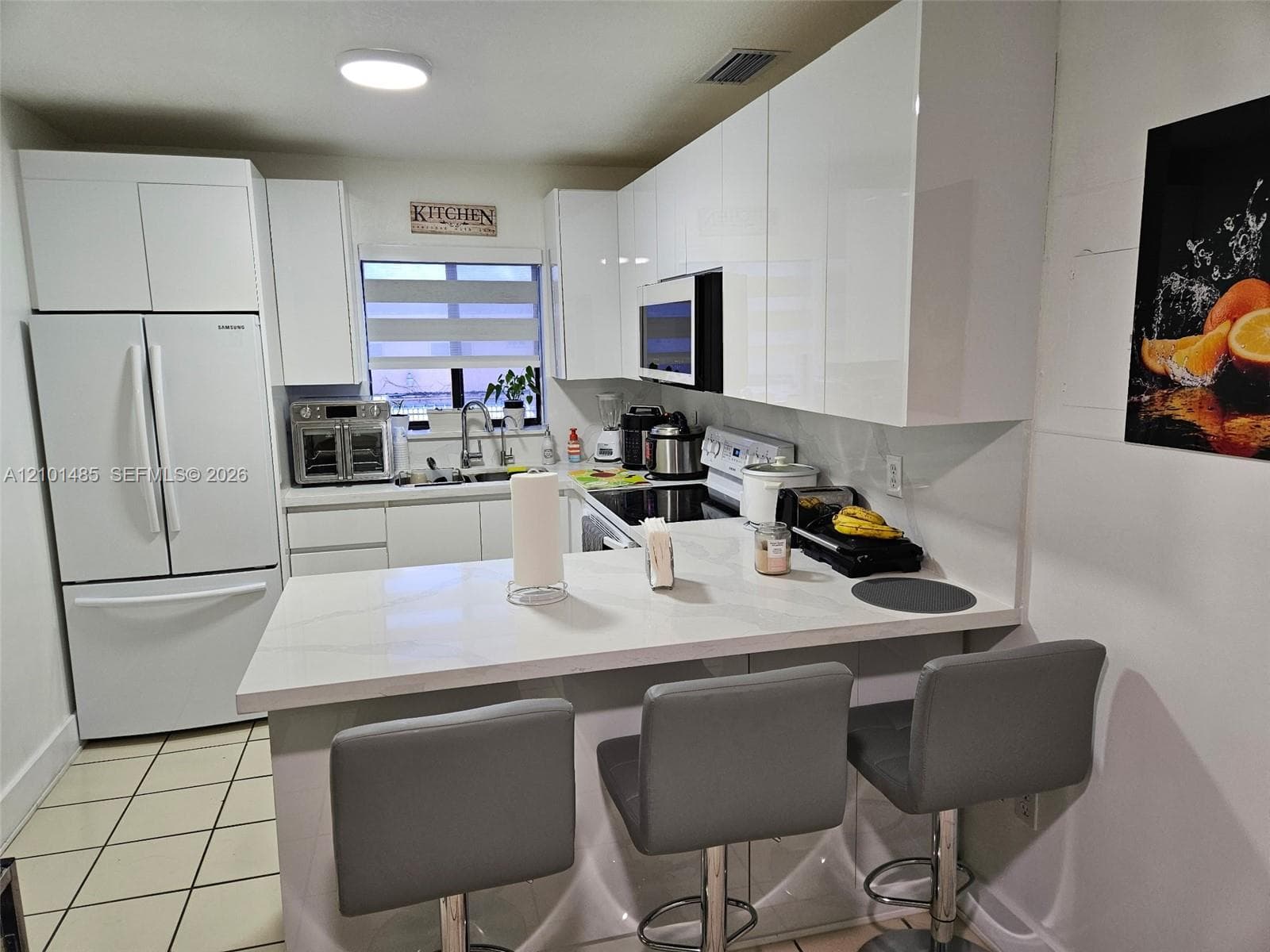 2348 W 56th St # 19, Hialeah FL 33016