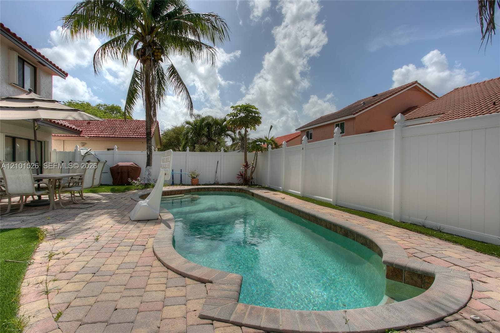 9521 NW 18th Mnr, Plantation FL 33322