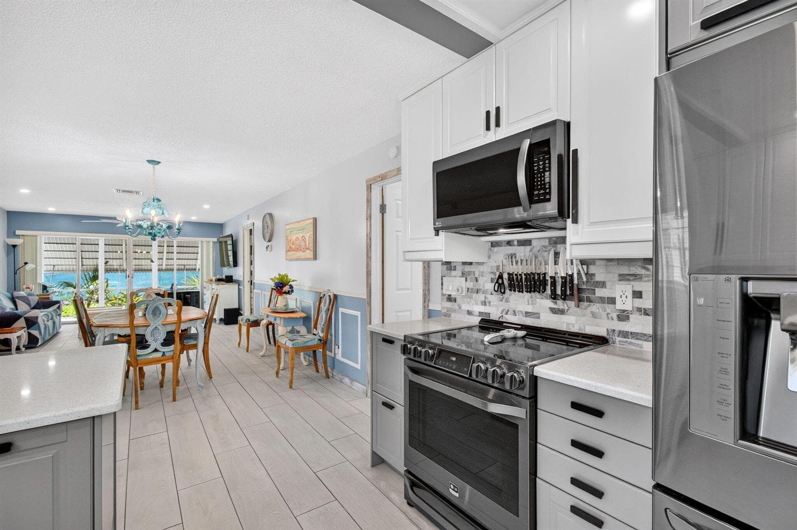 812 Meadowlark Lane, Delray Beach FL 33445