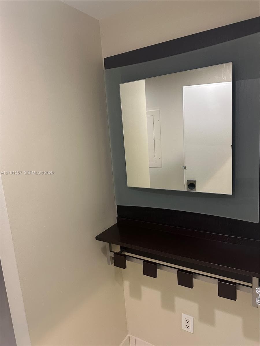 5300 NW 87th Ave # 1007, Doral FL 33178