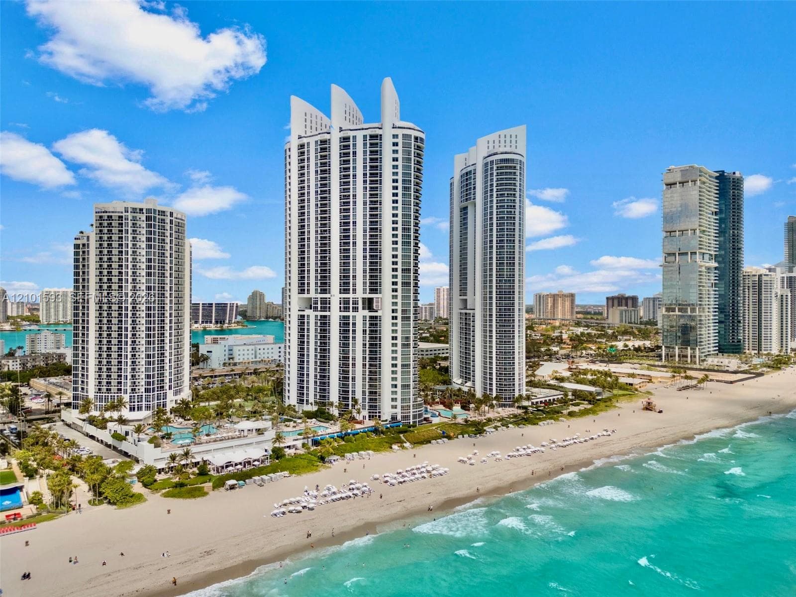 18001 Collins Ave # 2512, Sunny Isles Beach FL 33160