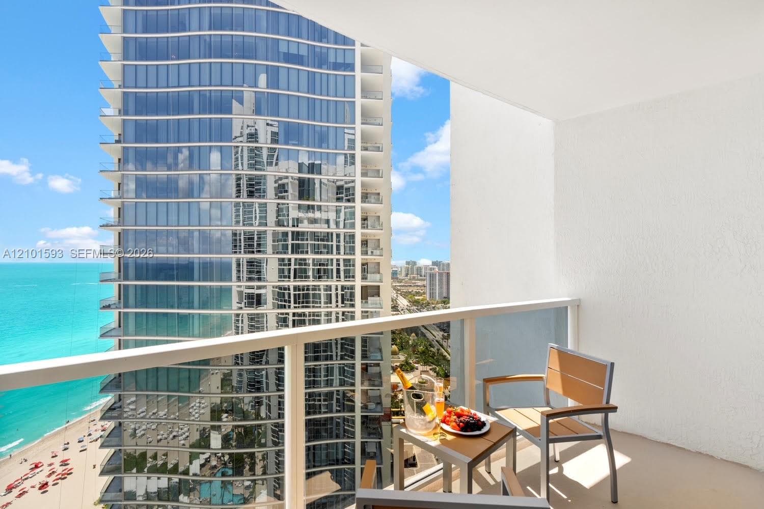 18001 Collins Ave # 2512, Sunny Isles Beach FL 33160
