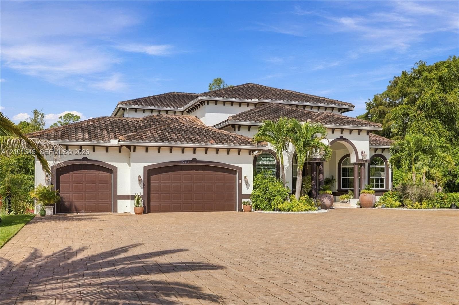 541 SW 17th St SW, Naples FL 34117-3315