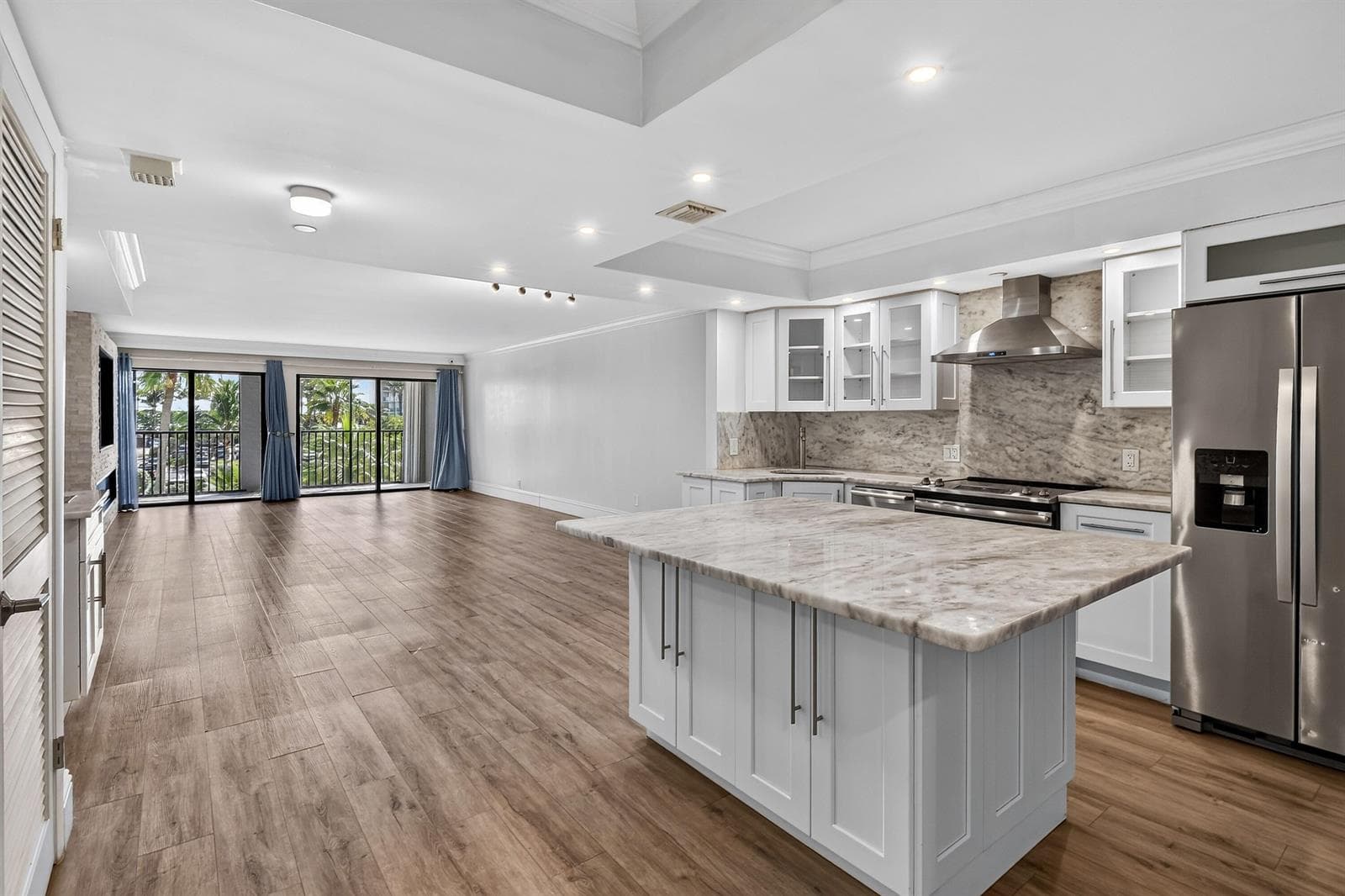 500 OCEAN TRAIL Way # 305, Jupiter FL 33477