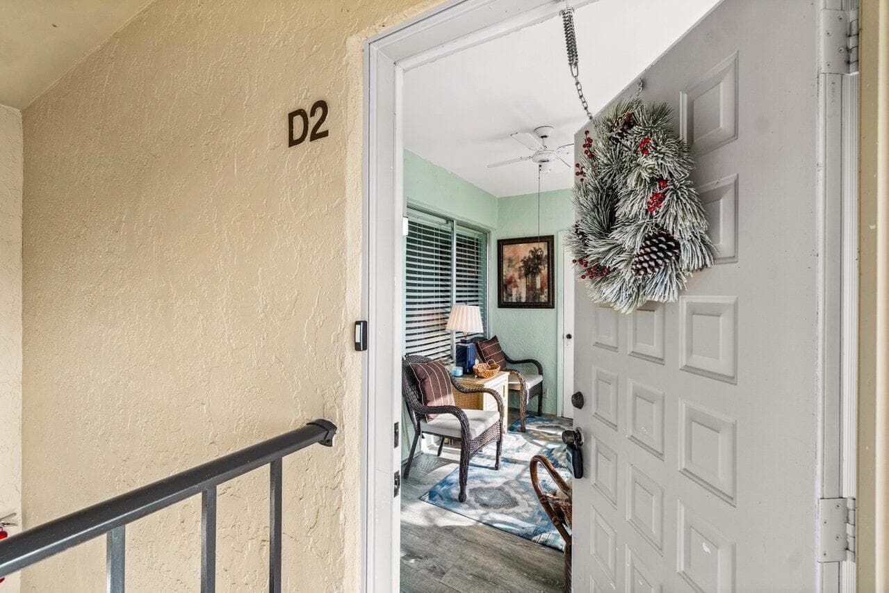 414 Pine Glen Lane # 2, FL 33463