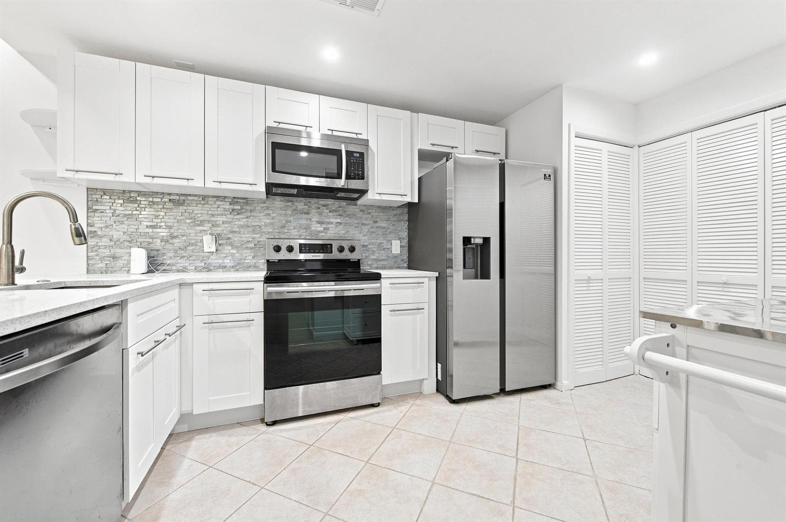 7508 La Paz Boulevard # 107, Boca Raton FL 33433