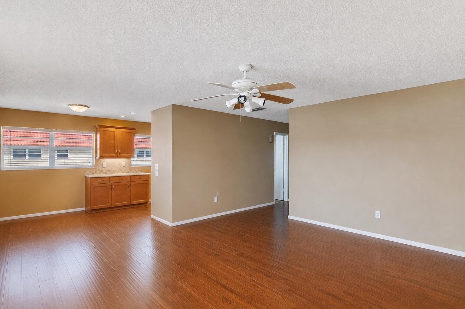 68 ROYAL OAK Court # 202, Vero Beach FL 32962