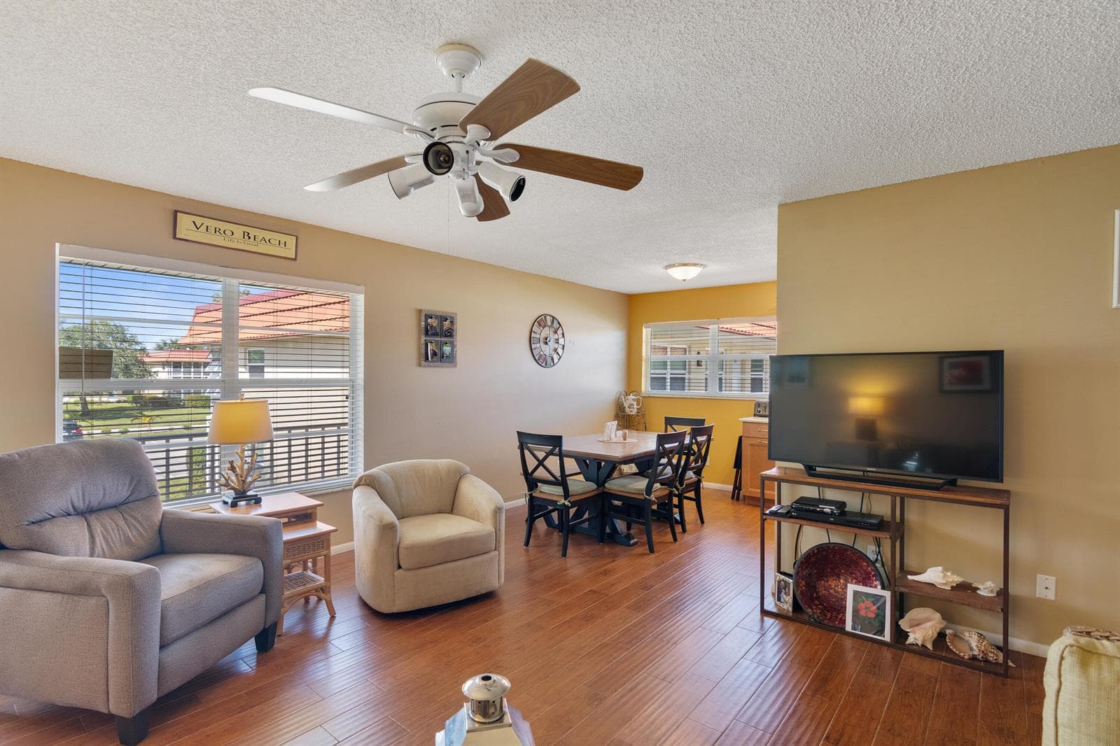 68 ROYAL OAK Court # 202, Vero Beach FL 32962