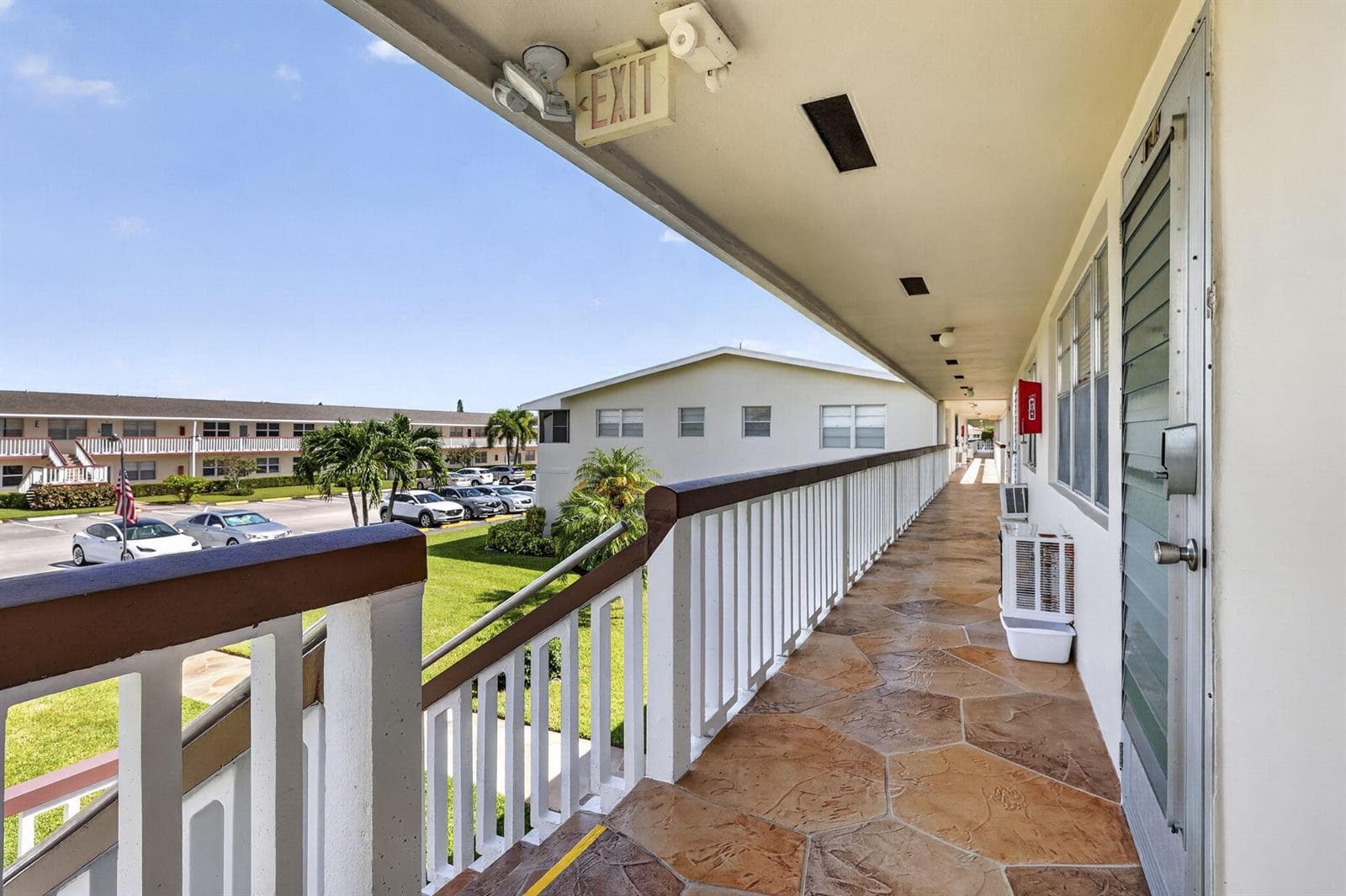 135 Somerset G, West Palm Beach FL 33417