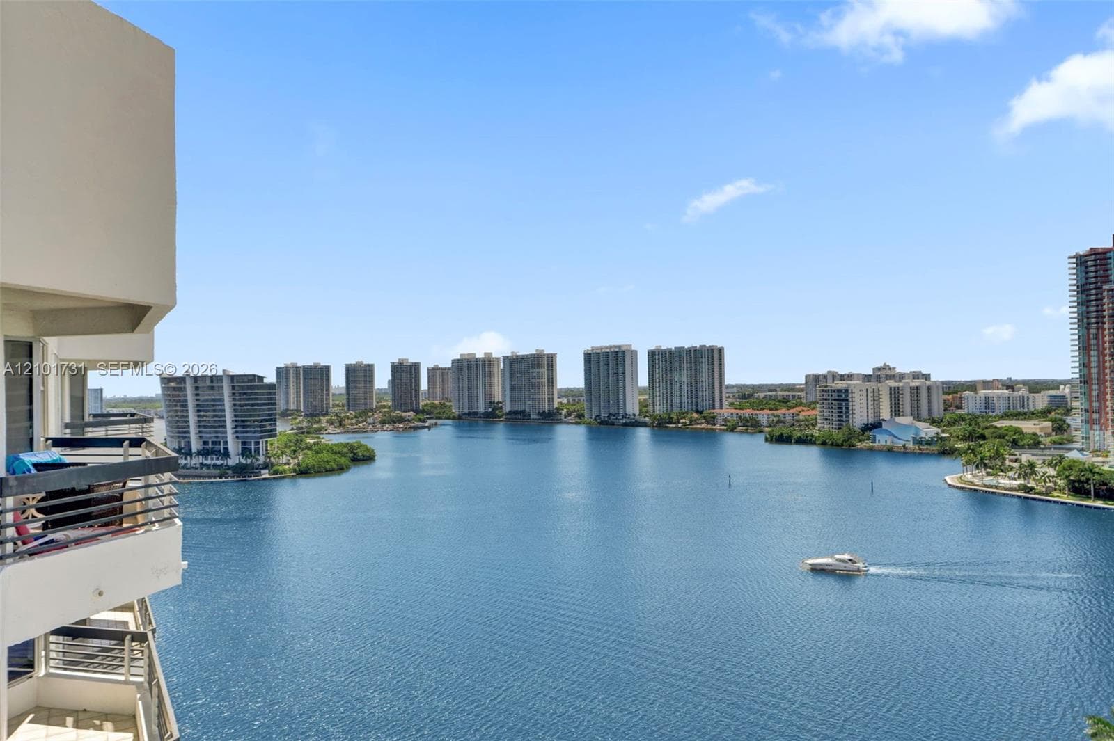 3600 Mystic Pointe Dr, Aventura FL 33180