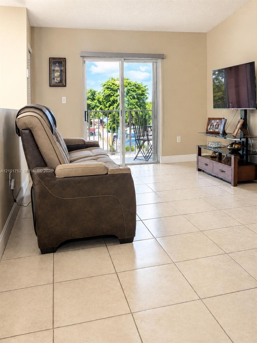 5800 W 18th Ln # 202, Hialeah FL 33012
