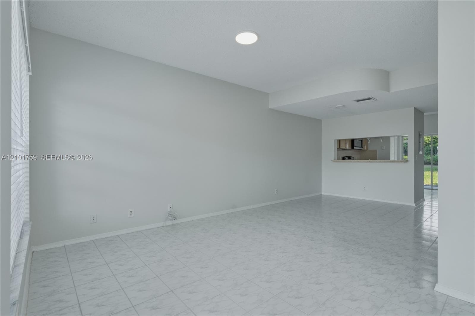 16731 Hemingway Dr, Weston FL 33326