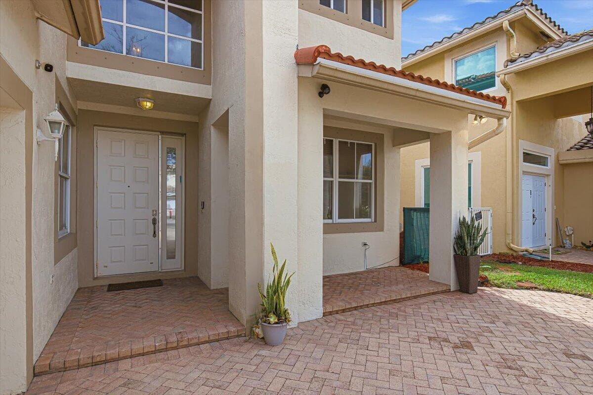 5341 NW 121ST Avenue, Coral Springs FL 33076