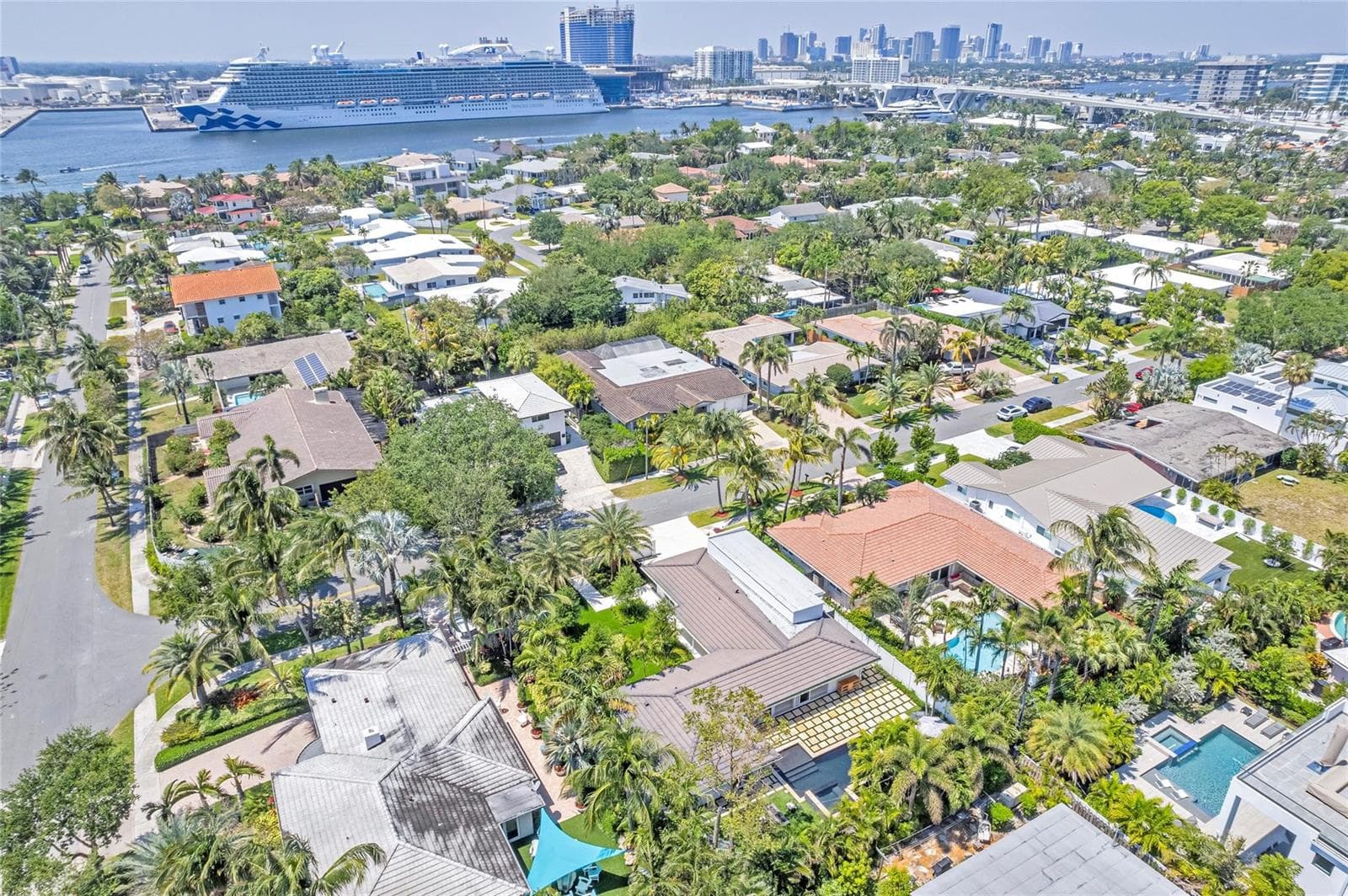 2008 Admirals Way, Fort Lauderdale FL 33316