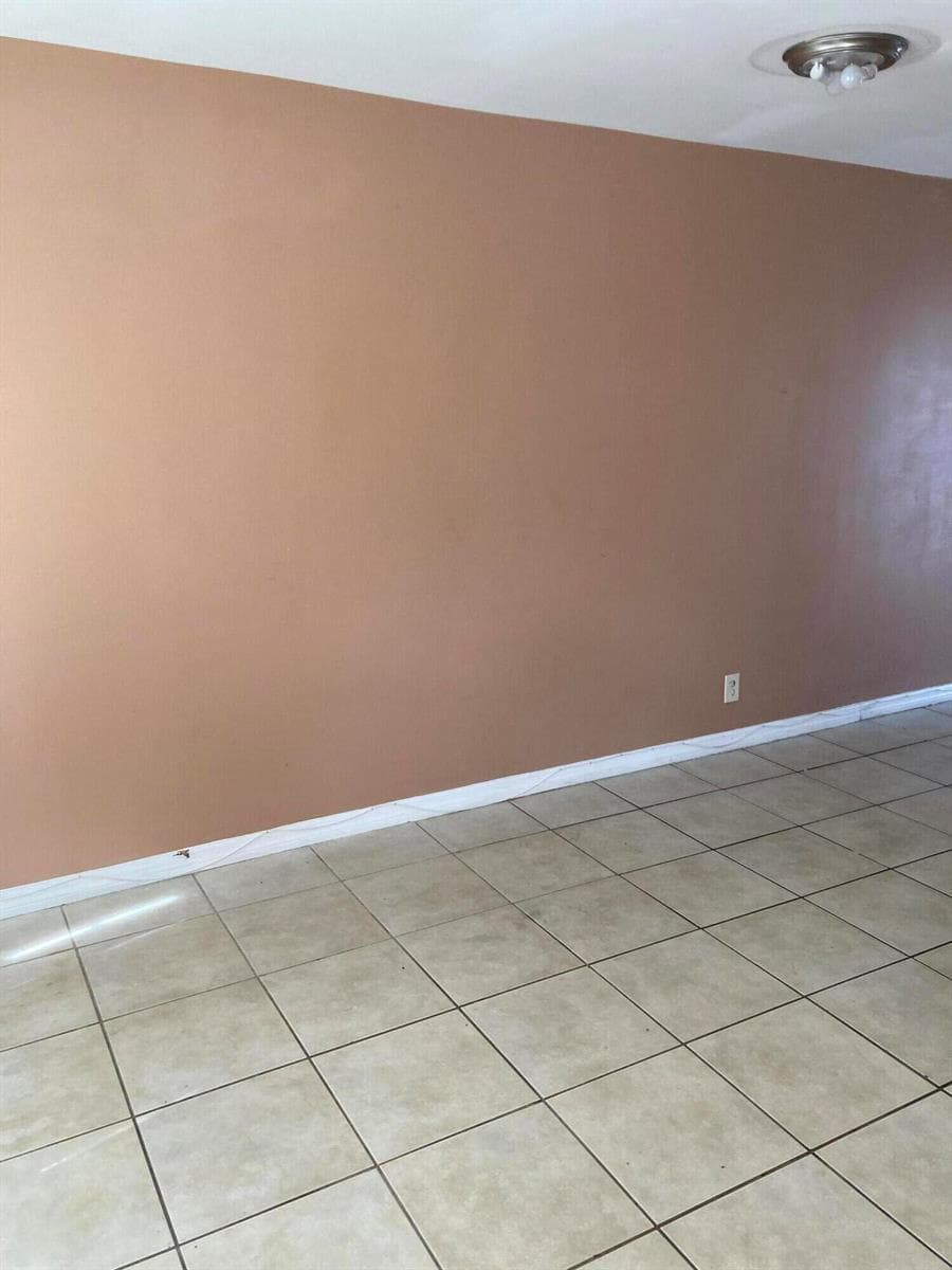 4715 NW 9TH Drive NW # 4715, Plantation FL 33317