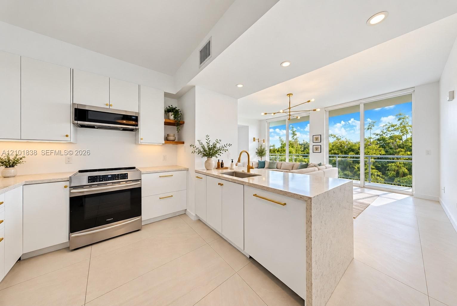 2020 Prairie Ave # 404, Miami Beach FL 33139