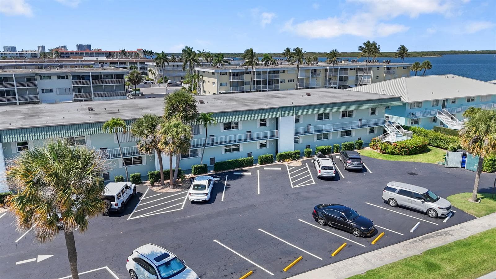 109 WETTAW Lane # 101, North Palm Beach FL 33408