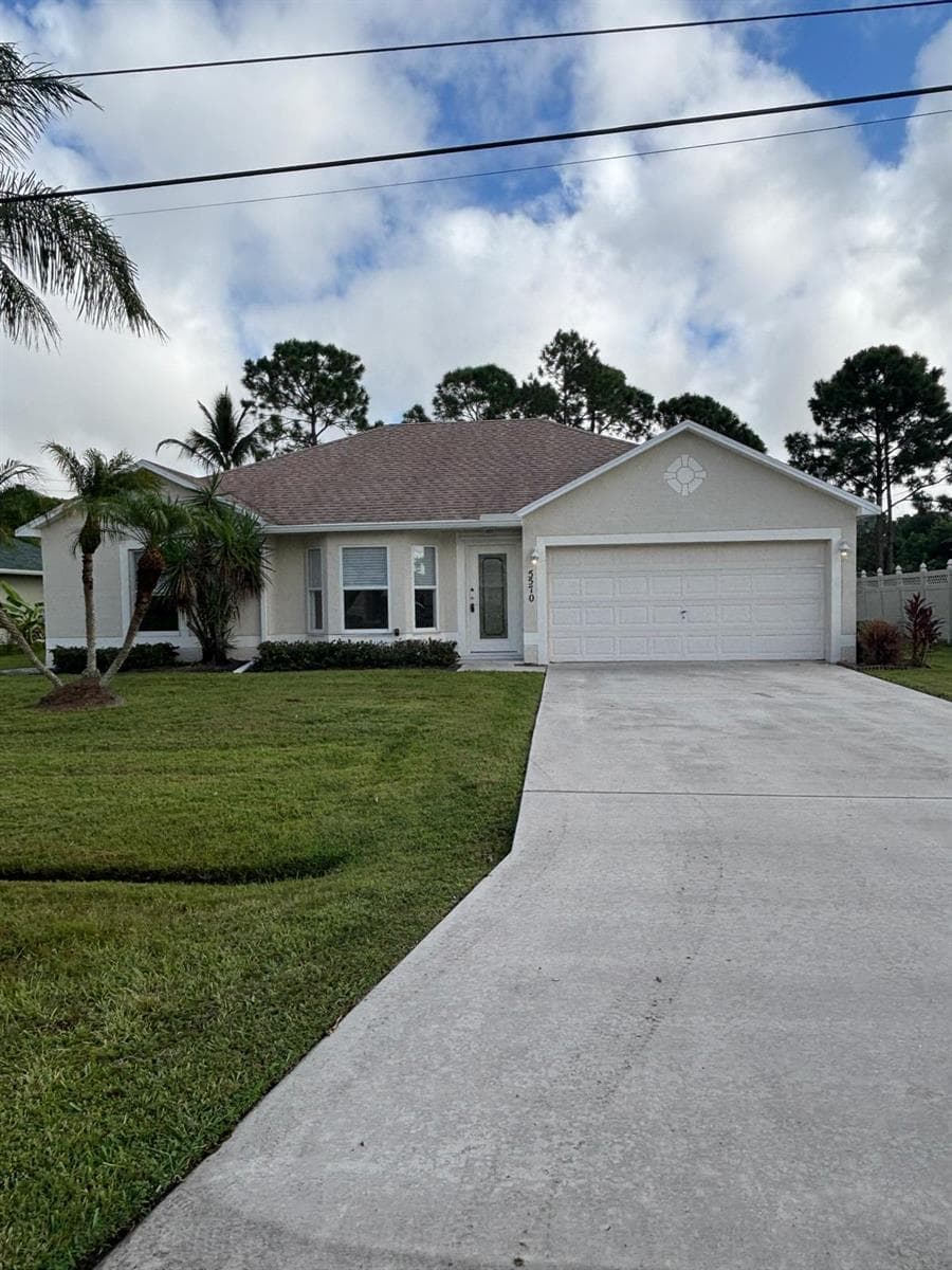 5570 NW CRUZAN Avenue, Port St. Lucie FL 34986