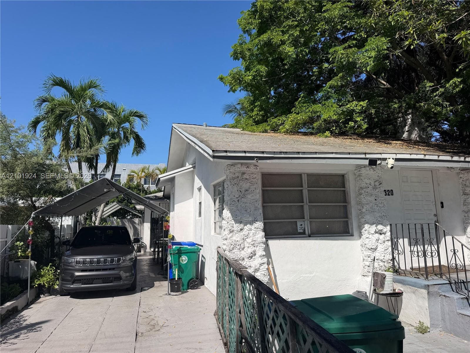 320 NW 11th Ave, Miami FL 33128