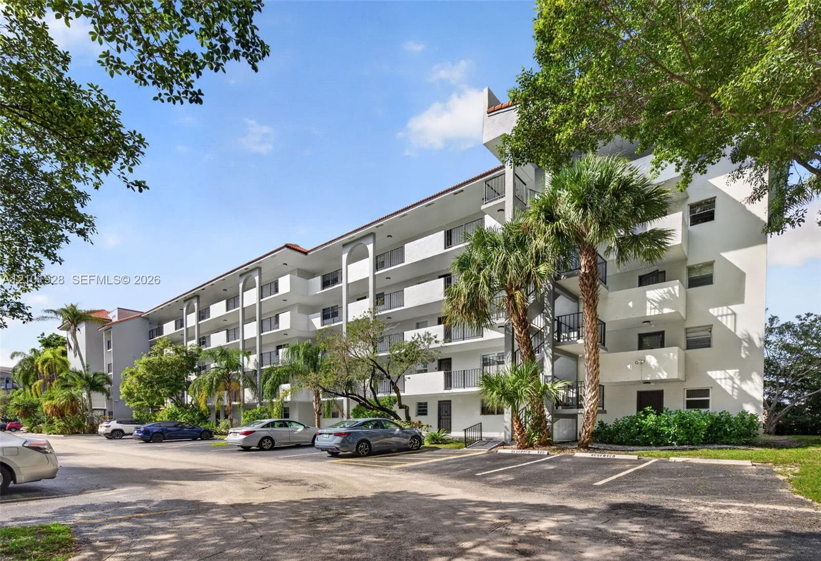 4025 N Nob Hill Rd # 107, Sunrise FL 33351